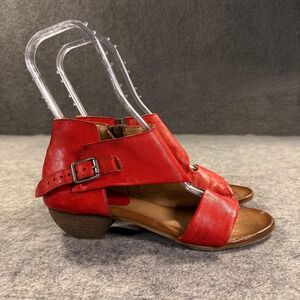 Miz Mooz Shoes Womens Size 7.5 38 Red Leather Sandals Low Heel Buckle Open Toe